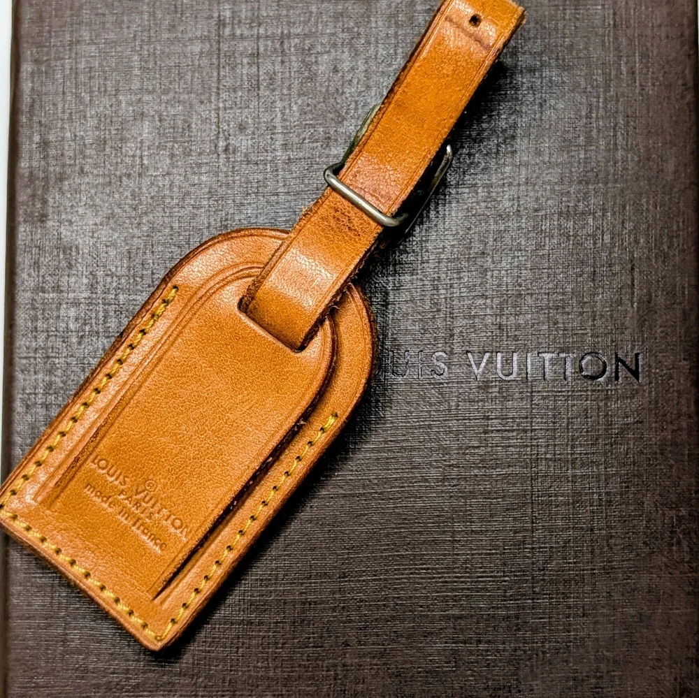 ✨ Louis Vuitton Vachetta Leather Luggage Tag ✨